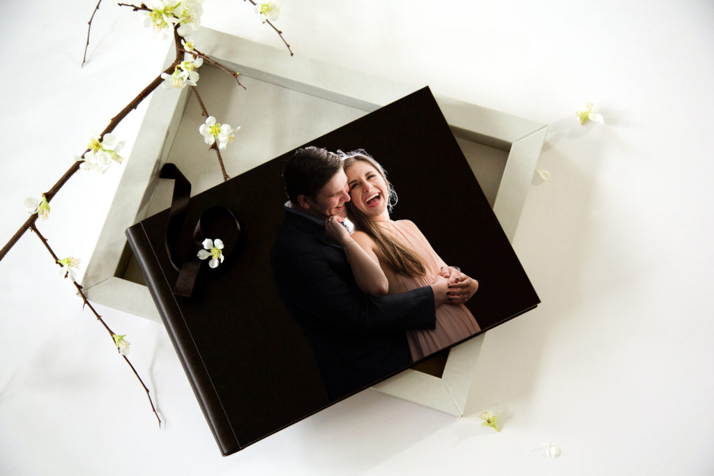 Create a guest book from your emgagement images